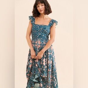- Free people ESPECIA Acuario Maxi Dress
Especia Retail: $230 Sz M